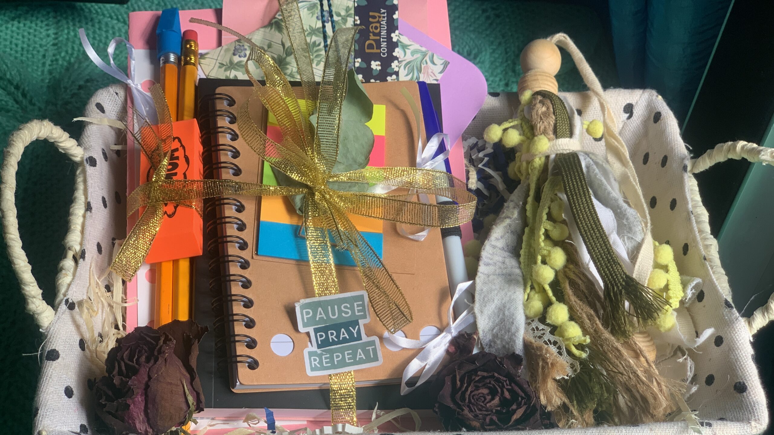 Prayer Bible Study Basket - Image 4
